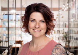 Leiloni west kelowna stylist